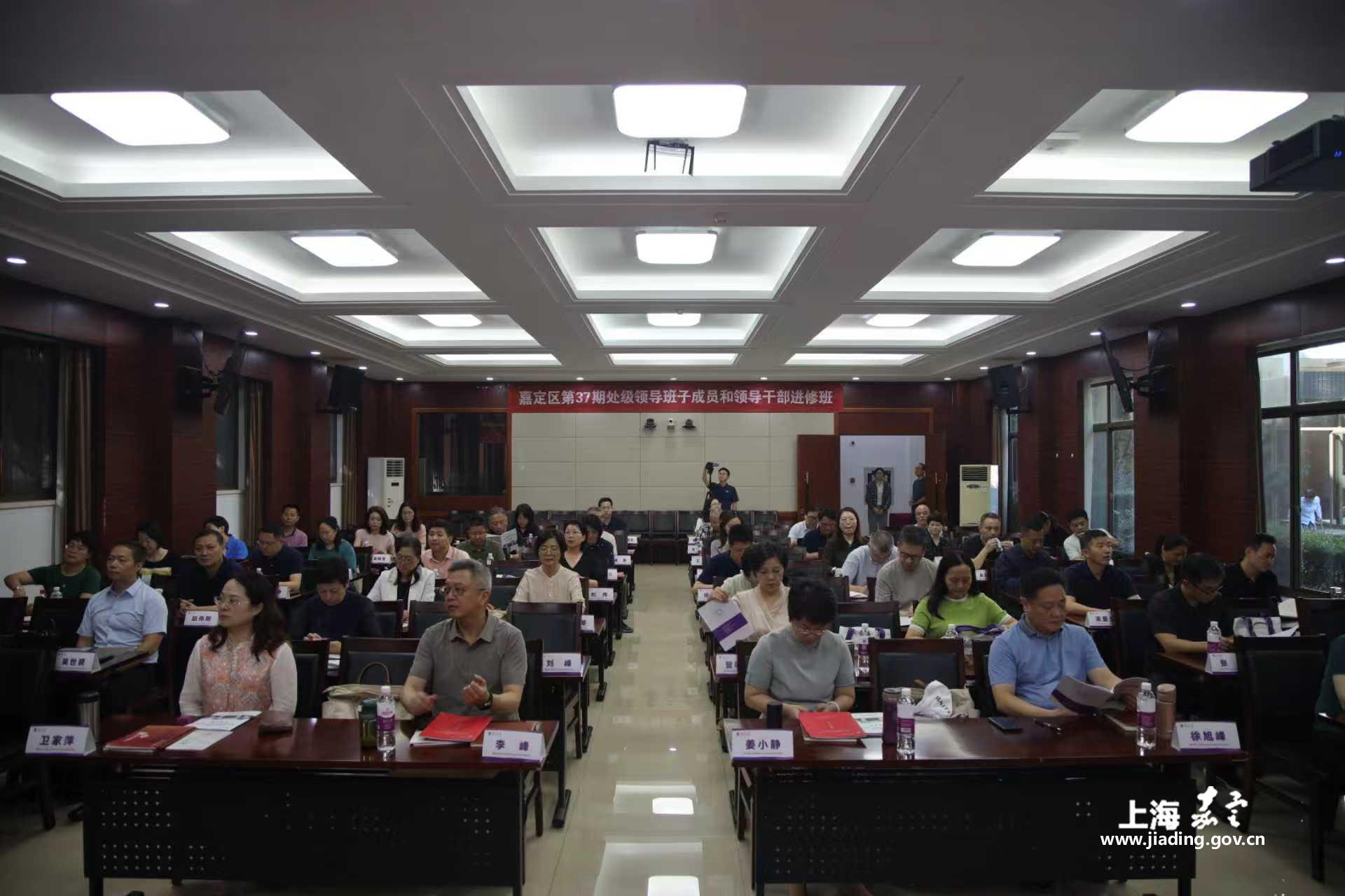 95fd13cbcb2446c08b5f994e0b2fd436.jpg